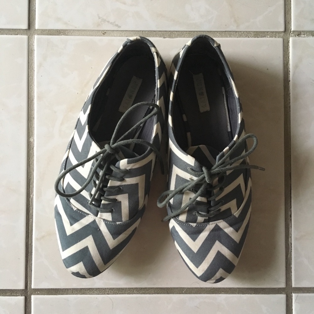 Jun & Ivy Retro Chevron Oxfords Flats 8.5